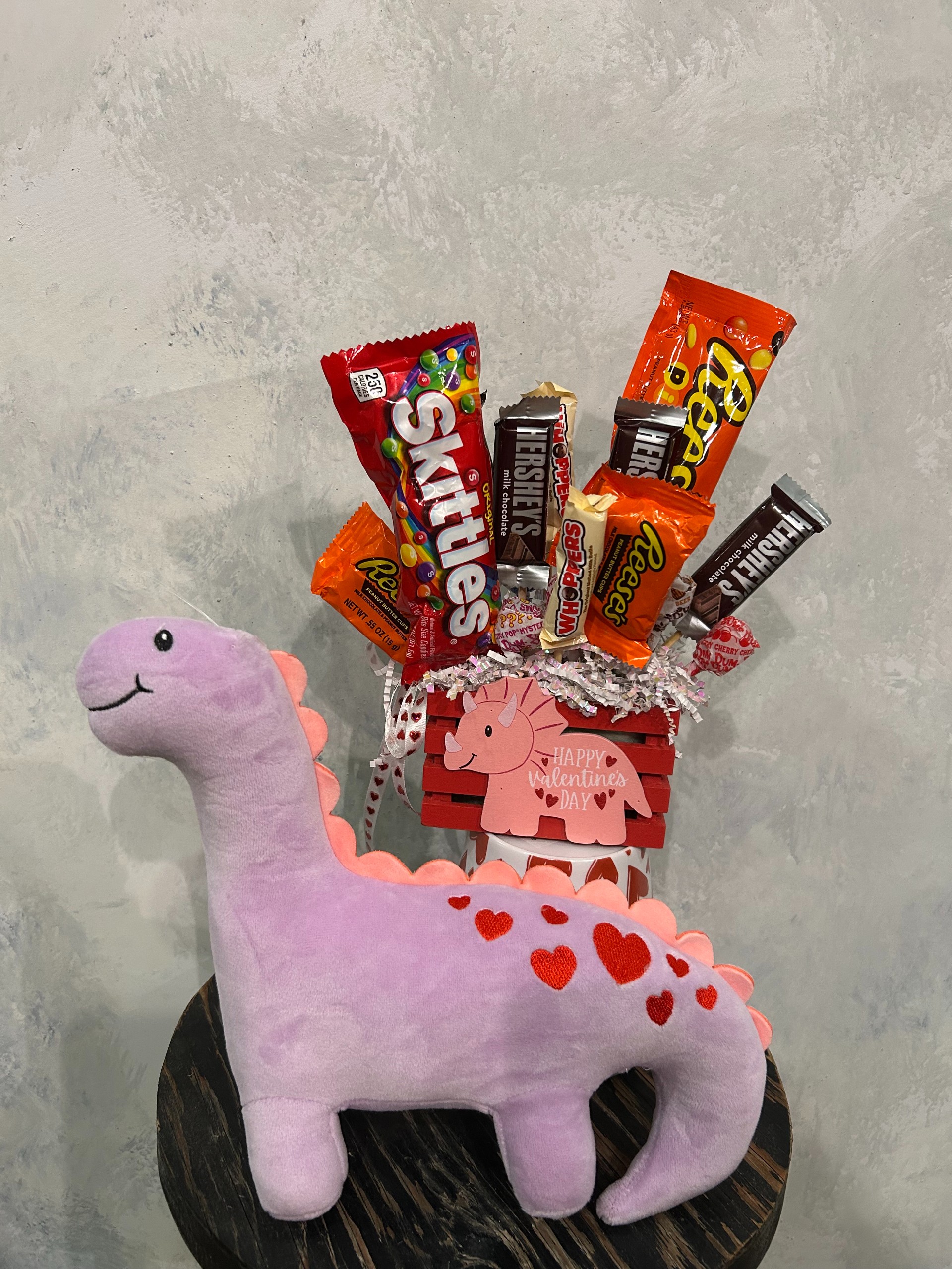 Dino Candy Crate & Plush Bundle
