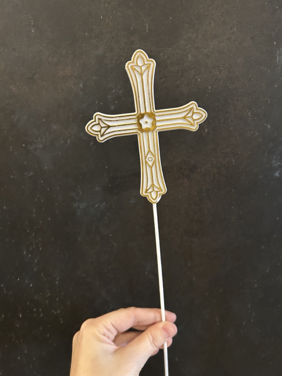 Plastic Pick - Gold Cross